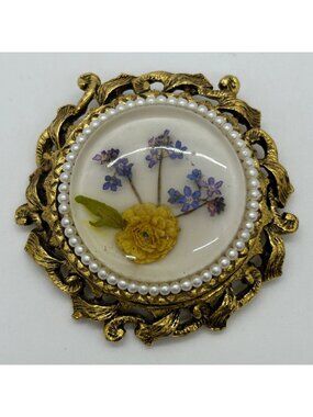 Vintage Gold Tone Pressed Dried Flower Brooch Resin Forget-Me-Not Yellow Rose